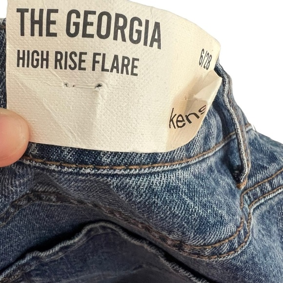 3/$30 🍂 Kensie Georgie High Rise Flare Jeans - Picture 3 of 7